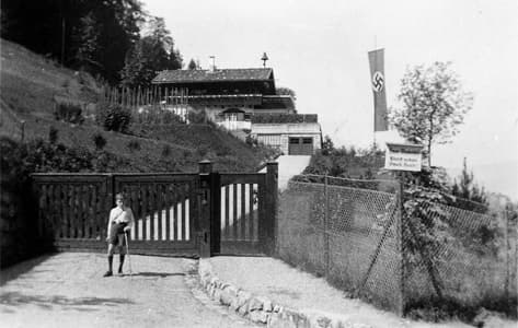 La casa que compró Adolf Hitler, en 1934 antes de las obras de reforma y ampliación.