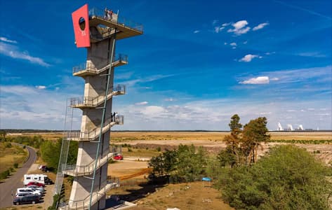 Subiremos este mirador a observar el lago de la Cottbuser Ostsee