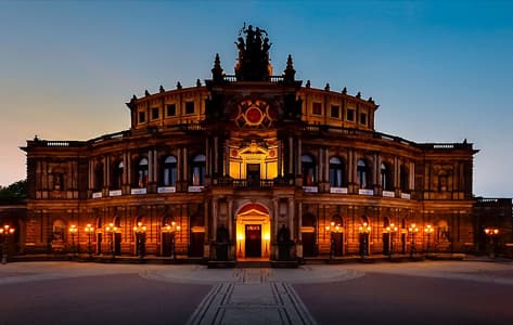 La Ópera Semper, una de las joyas de la arquitectura teatral del mundo