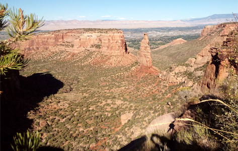 Visitaremos los cañones impresionantes del monumento nacional Colorado