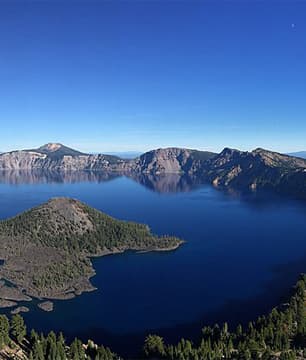 El precioso lago volcnico Crater Lake, Oregon